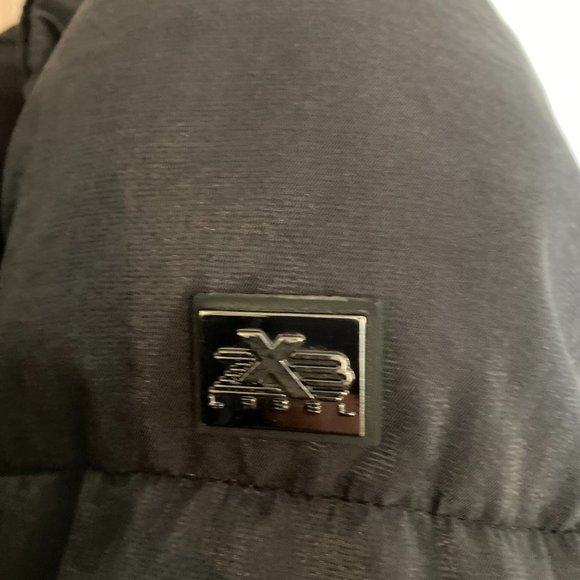 Black Women's Small Winter Puffer coat - Picture 4 of 5